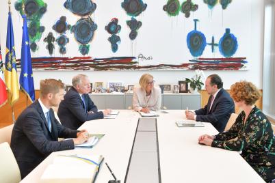 Bundesminister Schallenberg zu Arbeitsgespräch im NÖ Landhaus