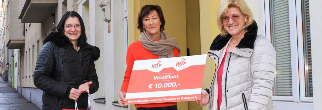 HELP mobile spendet 10.000 Euro an die Sozialgemeinschaft VinziRast