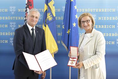 Großes Goldenes Ehrenzeichen der Republik Österreich für Johann Lampeitl