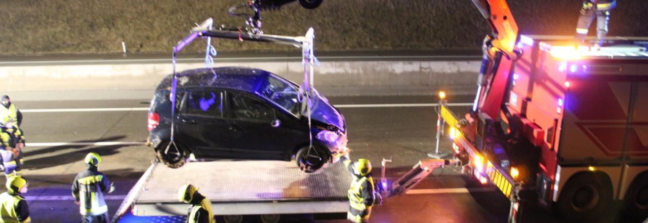 Verkehrsunfall mit Menschenrettung – A5 Nordautobahn Richtungsfahrbahn Wien
